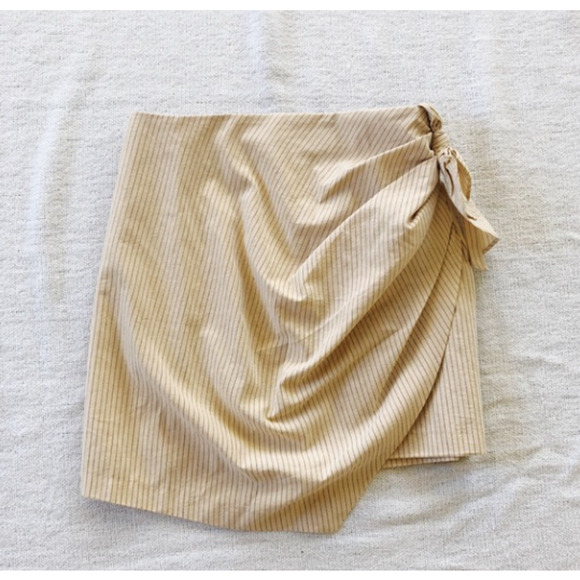 Zara Dresses & Skirts - Zara Cream Wrap Tie Mini Skirt Size S NWT
